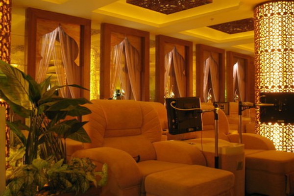 重庆桑拿好去处：解放碑店，泡出健康与惬意！